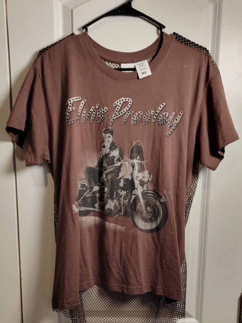 Elvis Presley Women’s Mesh Back Studded Graphic T-Shirt Medium NWOT from Buckle